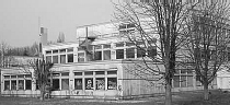 Die alte Wilhelm Busch Schule, April 2001. Mehr Bilder...?
